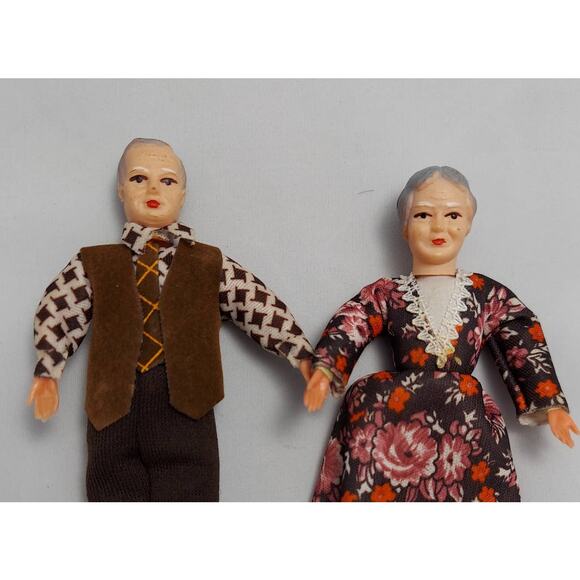 Vintage Thread Wrapped Dollhouse Dolls Couple Man Woman Grandfather Grandmother - Picture 8 of 10